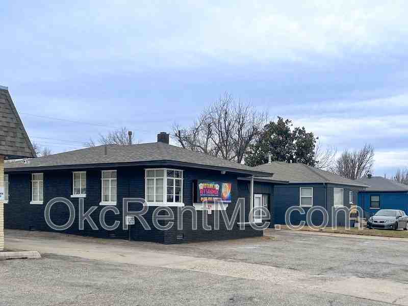 4224 Nw 23rd St - Photo 2 of 9