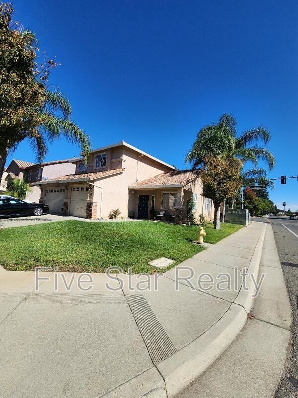 2489 De Beers Ct - Photo 2 of 35