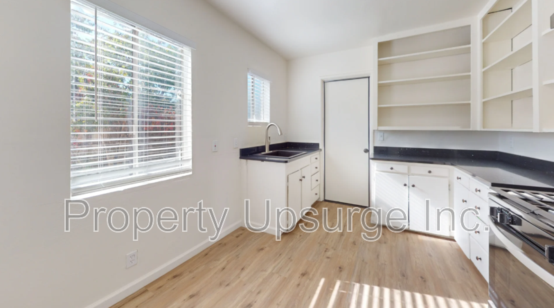 19430B Hill St - Photo 3 of 10