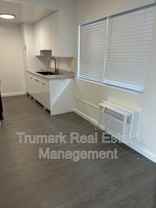 1005 E Garfield Ave #4 - Photo 1 of 1