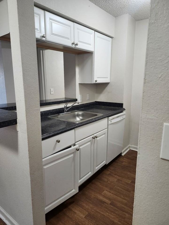 2401 E 55th Pl #19 - Photo 3 of 12