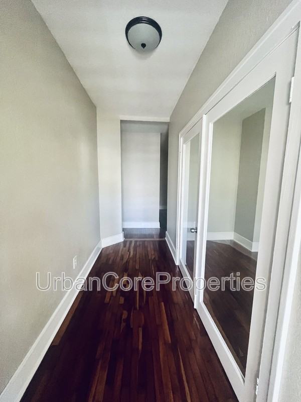 315 7th Ave N #6 - Photo 2 of 8