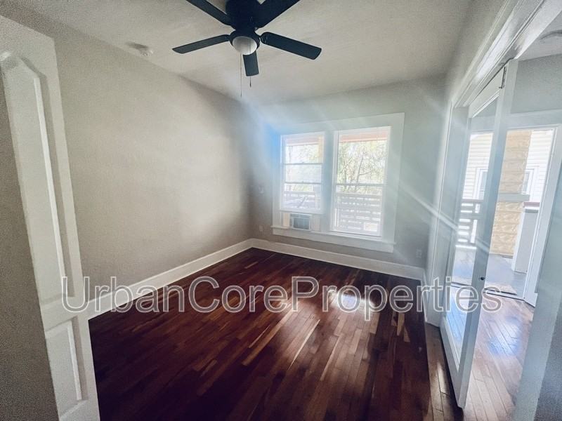 315 7th Ave N #6 - Photo 3 of 8