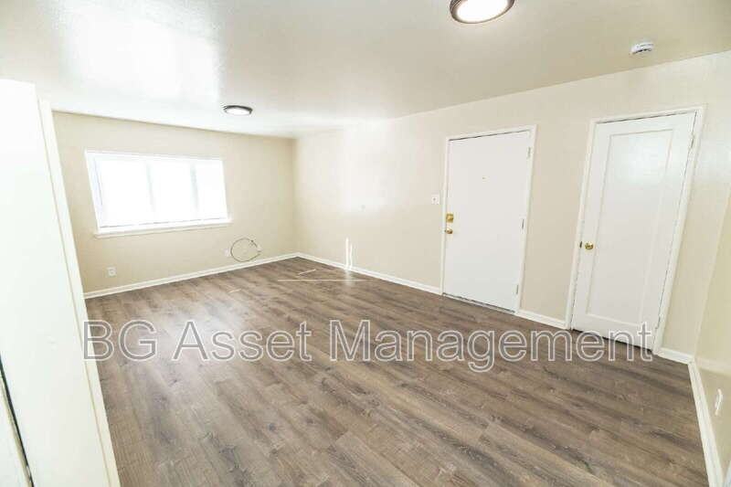 156 Marina Way - Photo 2 of 18