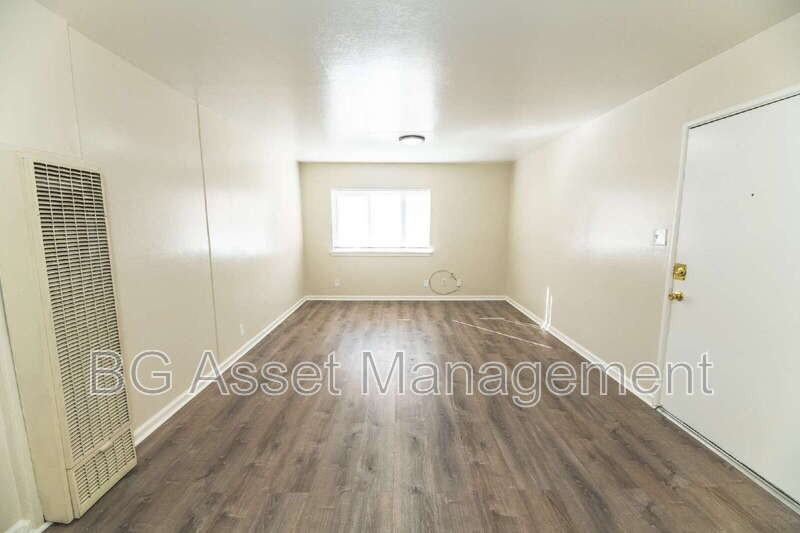156 Marina Way - Photo 3 of 18