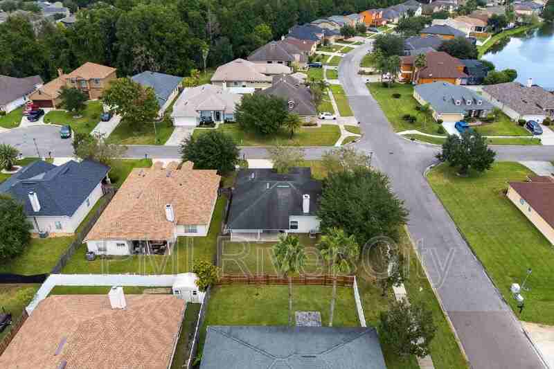 620 Reflection Cove Rd - Photo 6 of 38