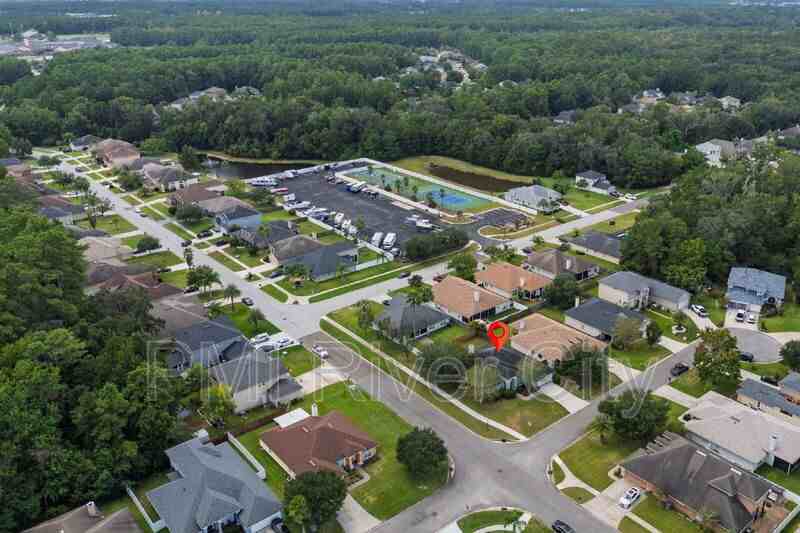 620 Reflection Cove Rd - Photo 7 of 38