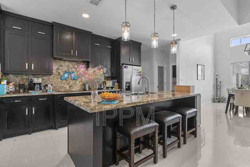 1622 Helena Dr - Photo 5 of 27