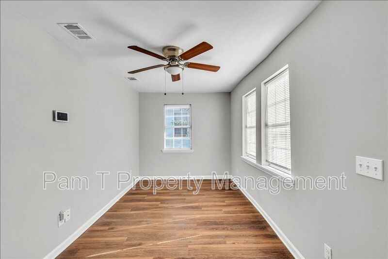 1024 W 39th St - Photo 5 of 21