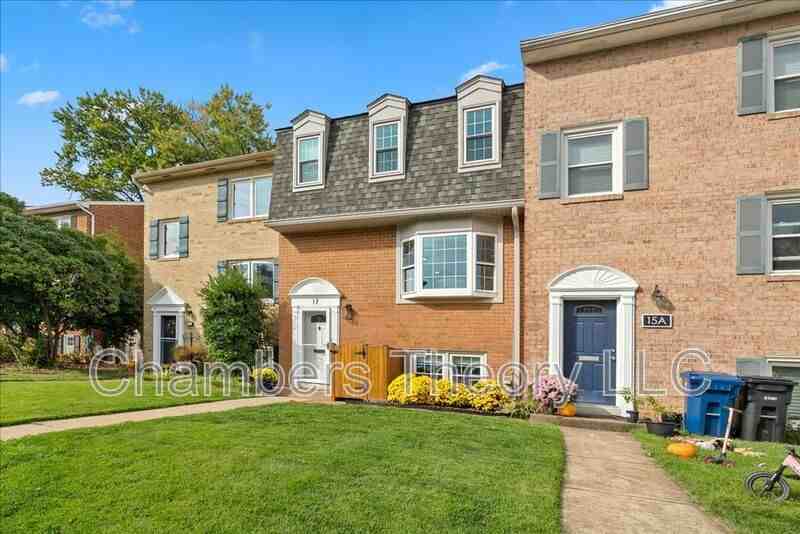 17 W Chapman St - Photo 2 of 44