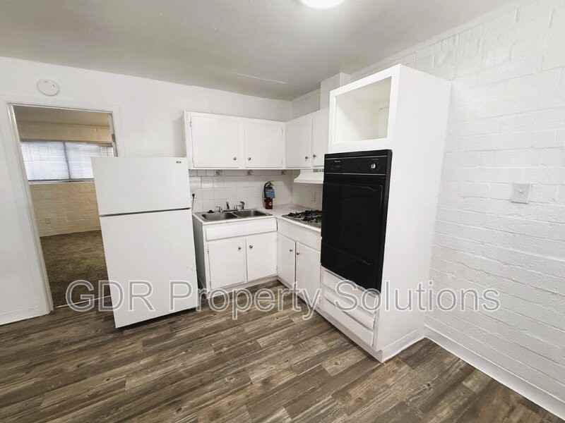 1200 Coal Ave Sw #2 - Photo 2 of 17