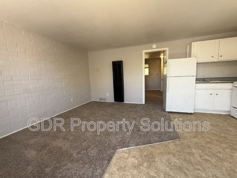 1200 Coal Ave Sw #10 - Photo 6 of 24