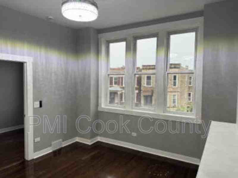 1950 S Trumbull Ave #1 - Photo 4 of 22