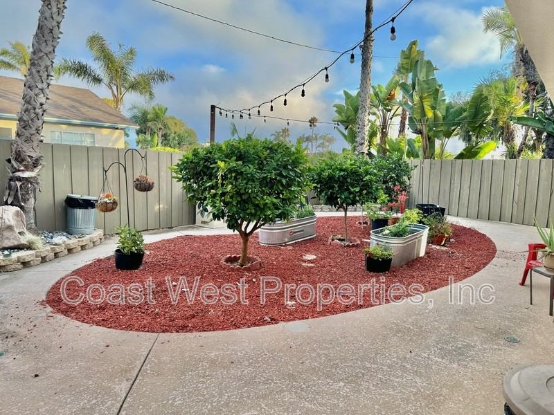 1810 Broadway - Photo 2 of 19