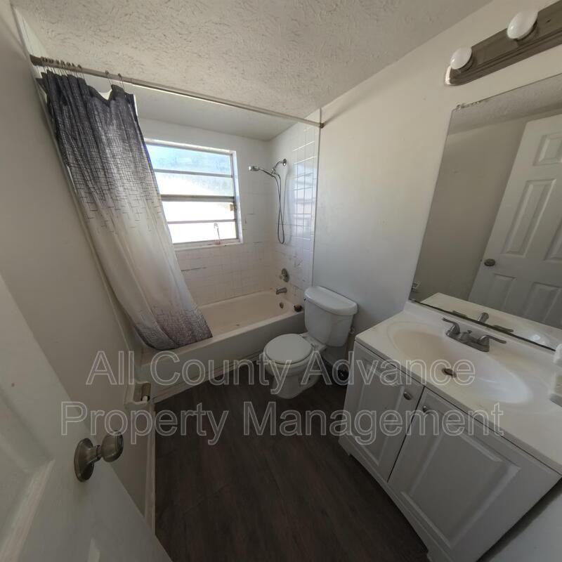 4911 Temple Heights Rd Apt C #4911C - Photo 3 of 8