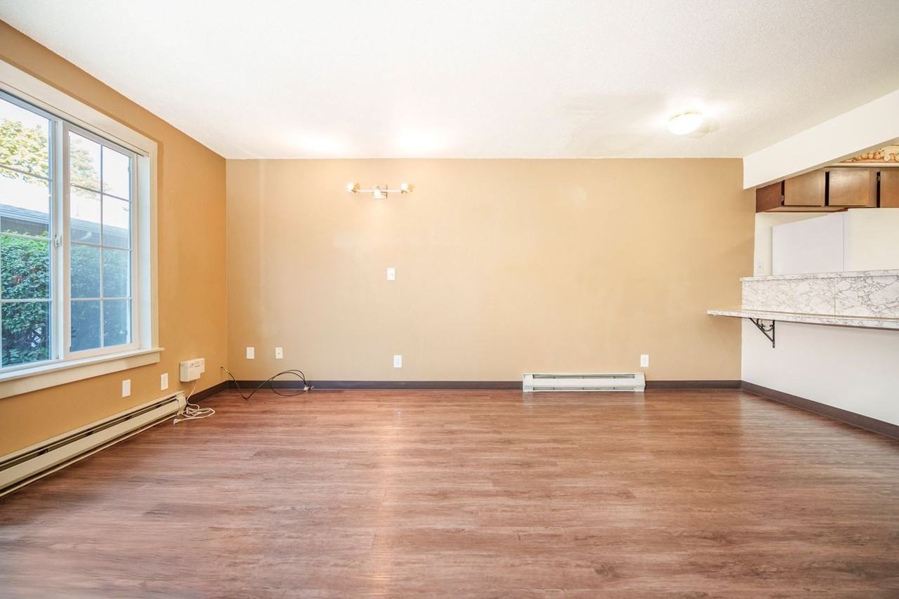 525-Monmouth Villas - Photo 6 of 26