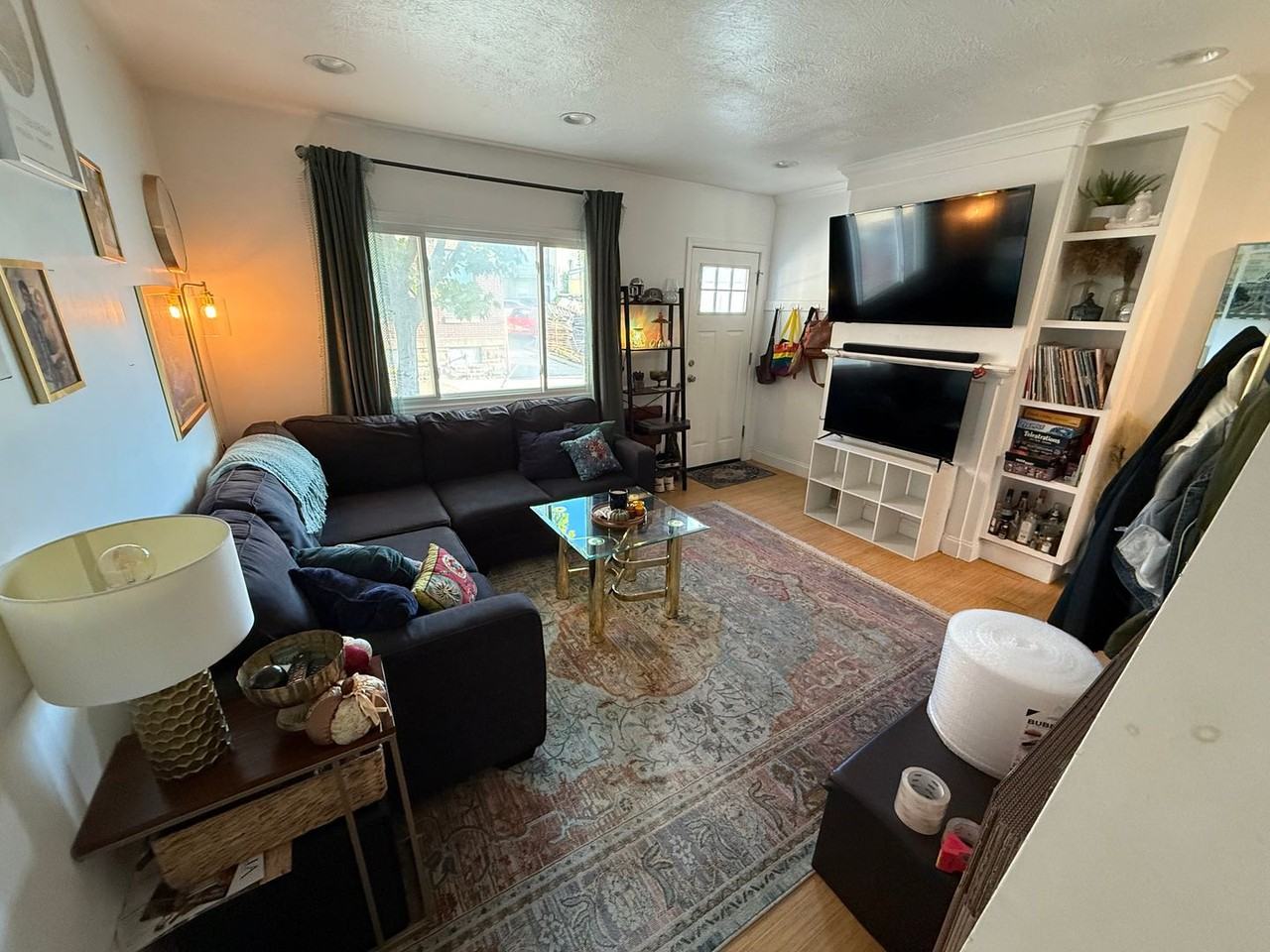 3427 Denny St - Photo 3 of 12