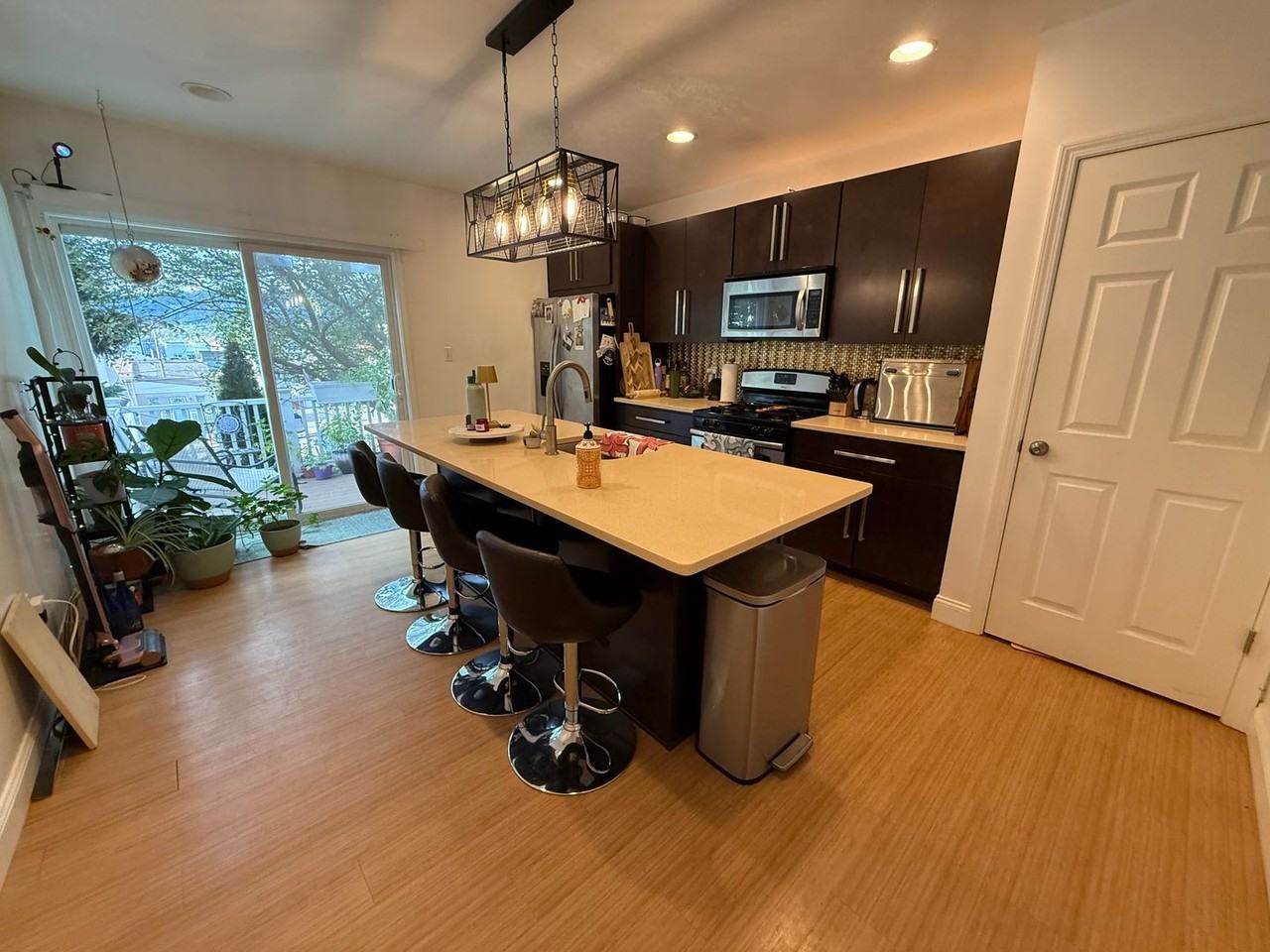 3427 Denny St - Photo 4 of 12