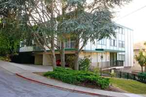 featured image of 2157 Carlmont Dr