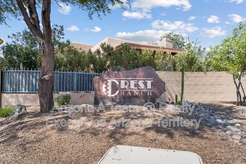 1589 E Painted Colt Loop - Photo 3 of 29