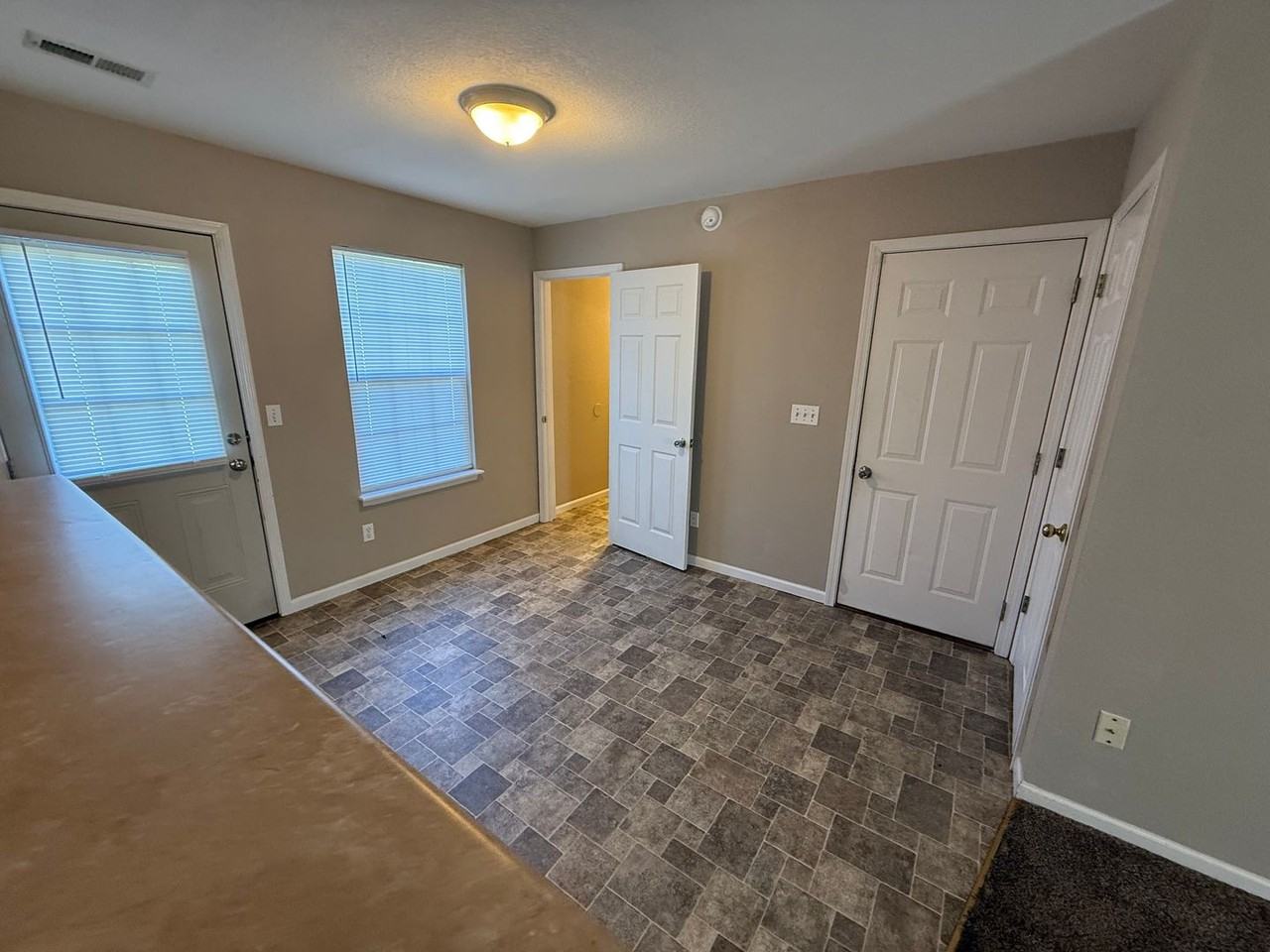 4503 Rice Rd - Photo 5 of 22