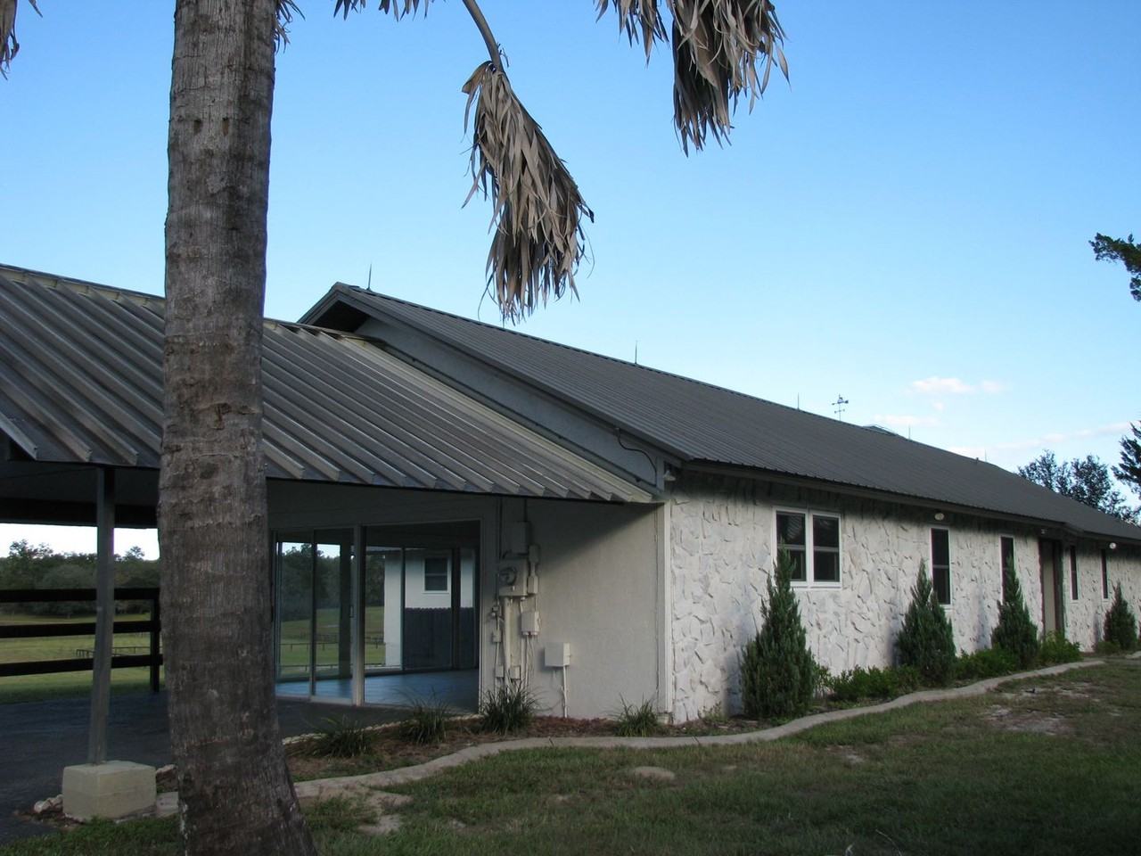 10965 Southwest 121st Avenue Road - Photo 6 of 50