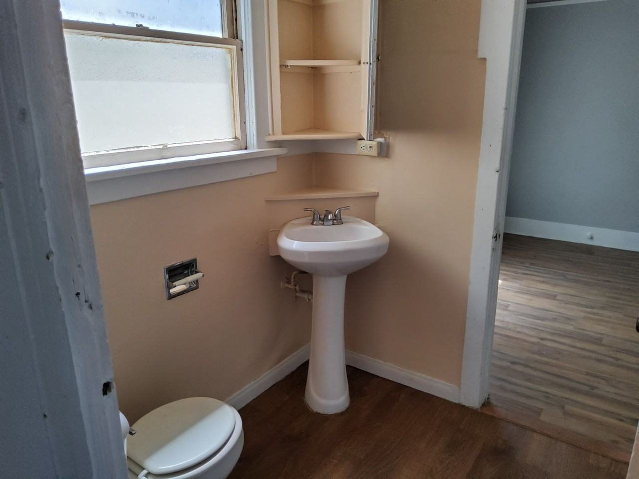 506 Fig St - Photo 6 of 9