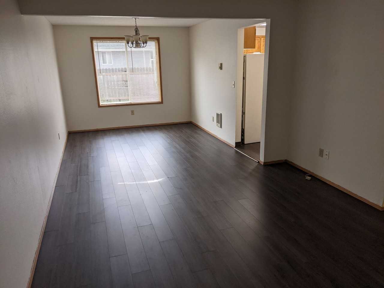 15718 Ne 4th St - Photo 4 of 10