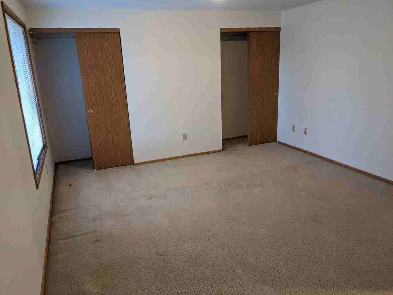 15718 Ne 4th St - Photo 2 of 10