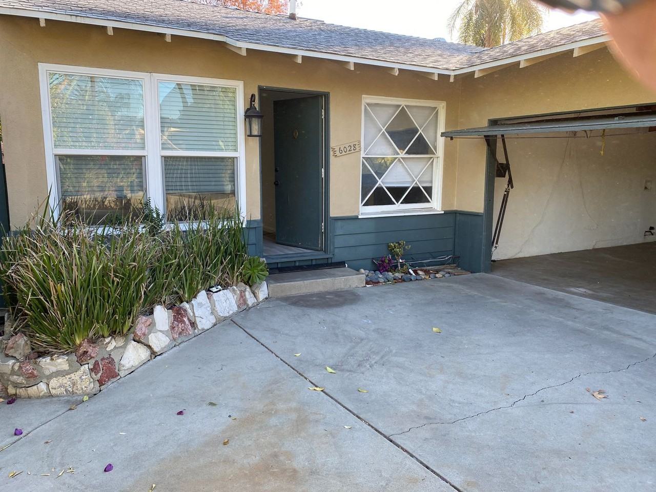 6028 Donna Ave - Photo 3 of 26