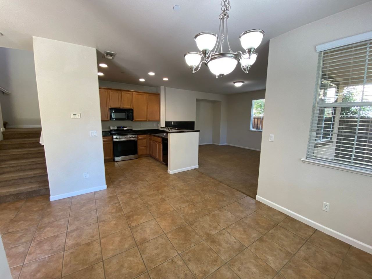 8461 Crystal Walk Cir - Photo 4 of 36