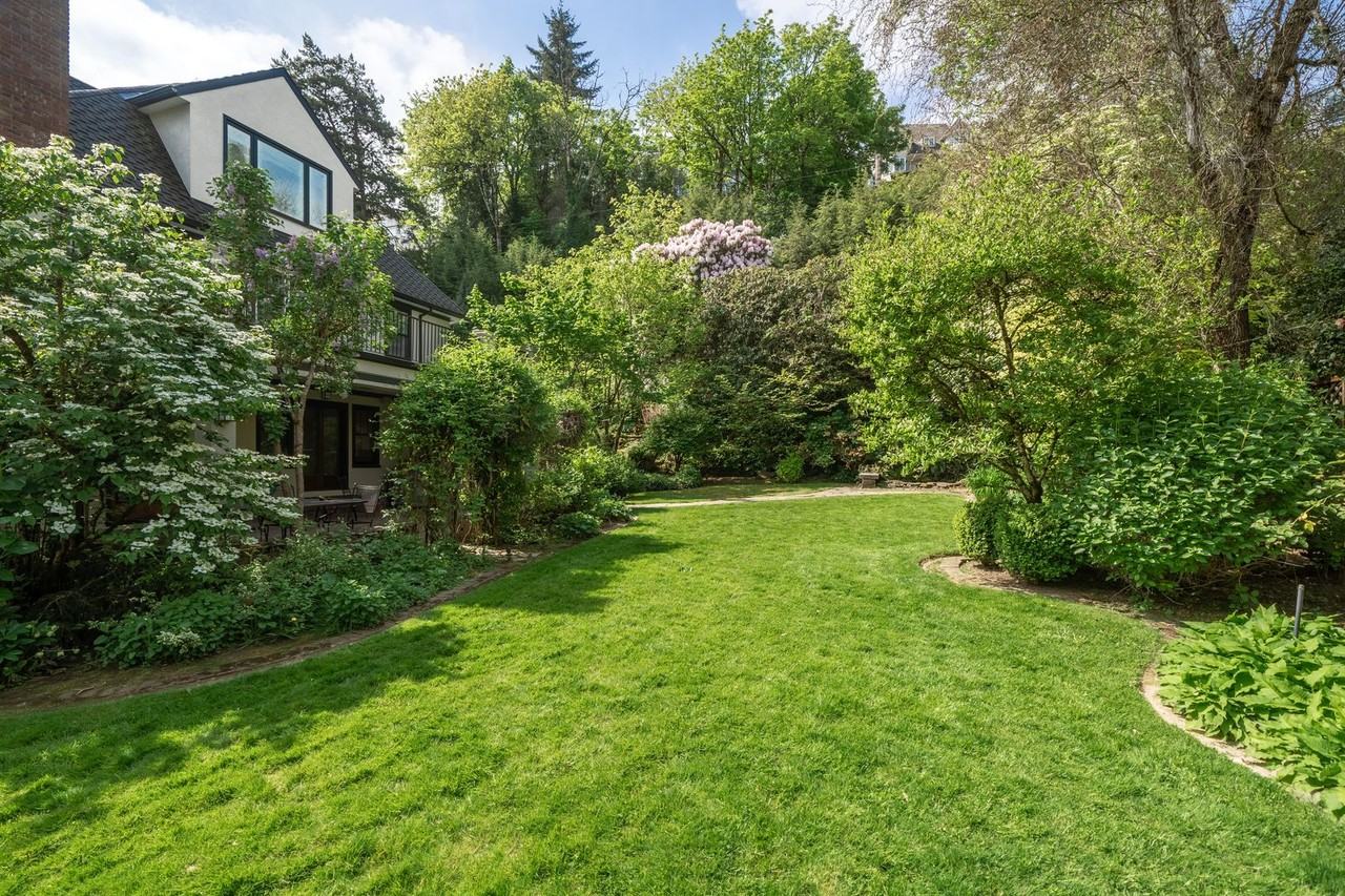 2668 Nw Cornell Rd - Photo 5 of 50