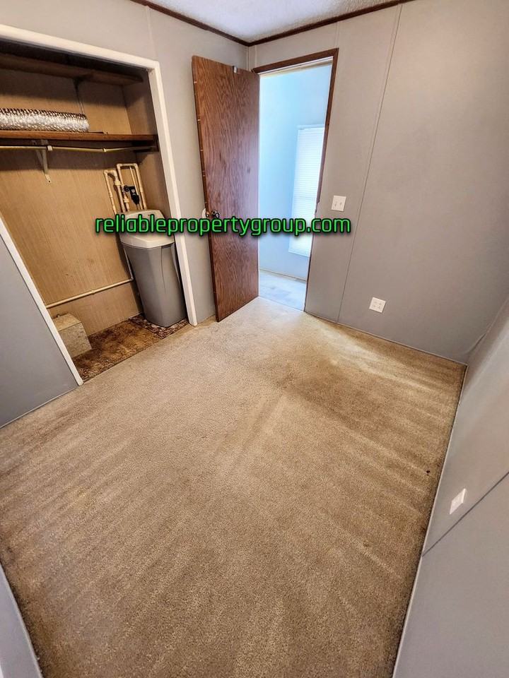 14 Holiday Park - Photo 7 of 11