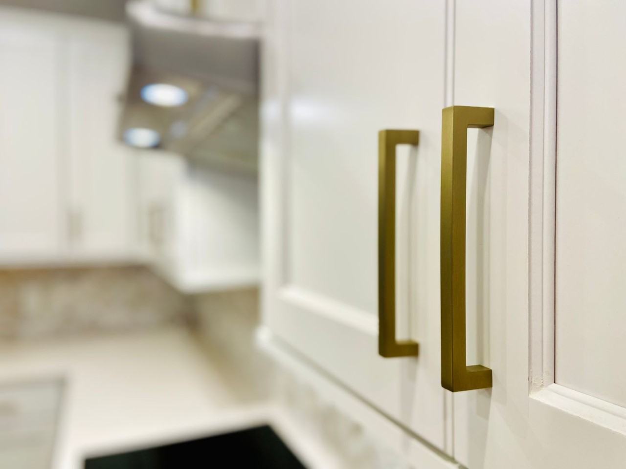 1577 Pinecliff Drive - Photo 7 of 39