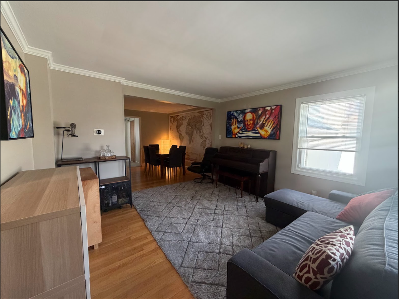 5540 N Fairview Ave - Photo 2 of 34