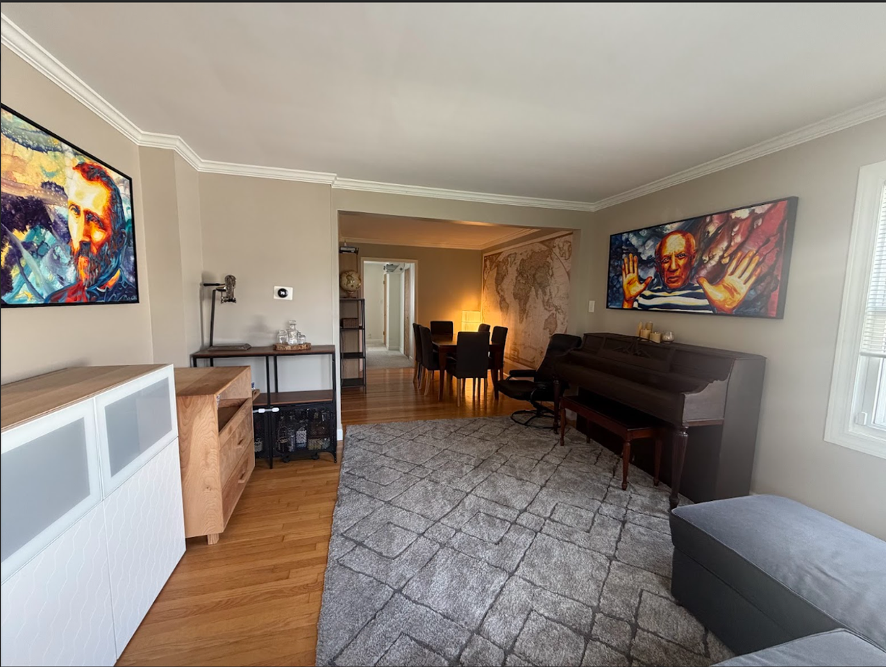 5540 N Fairview Ave - Photo 3 of 34