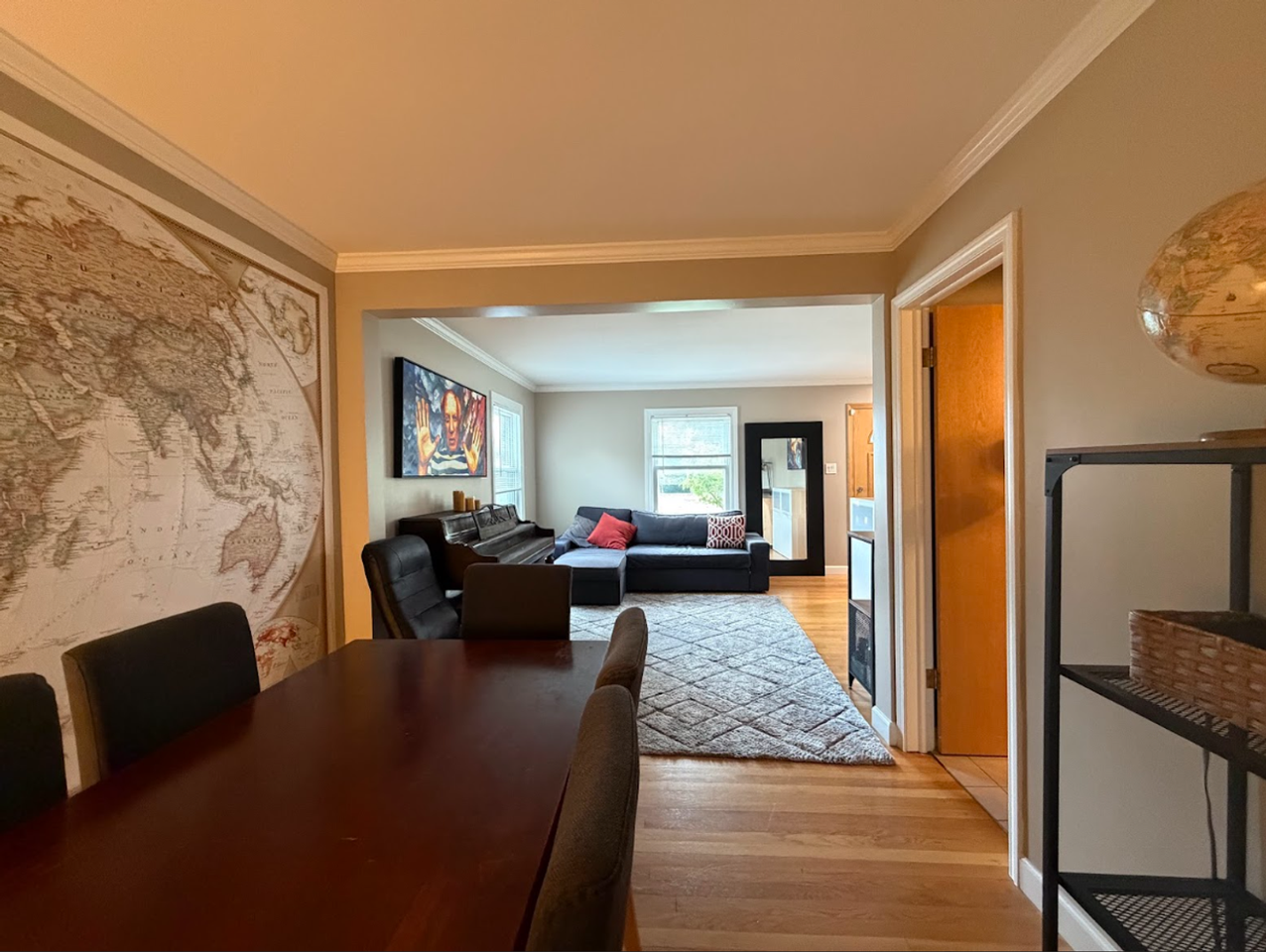 5540 N Fairview Ave - Photo 7 of 34