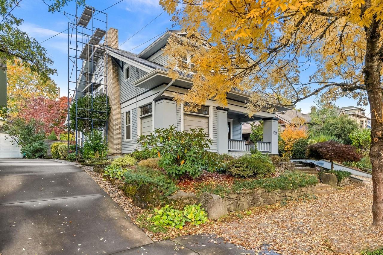 3455 Ne Tillamook St - Photo 3 of 50