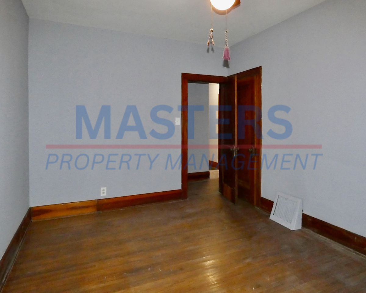 524 E Hudson St - Photo 6 of 43