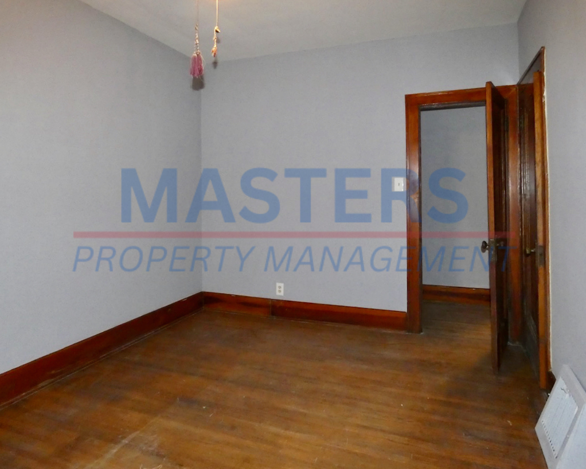 524 E Hudson St - Photo 7 of 43