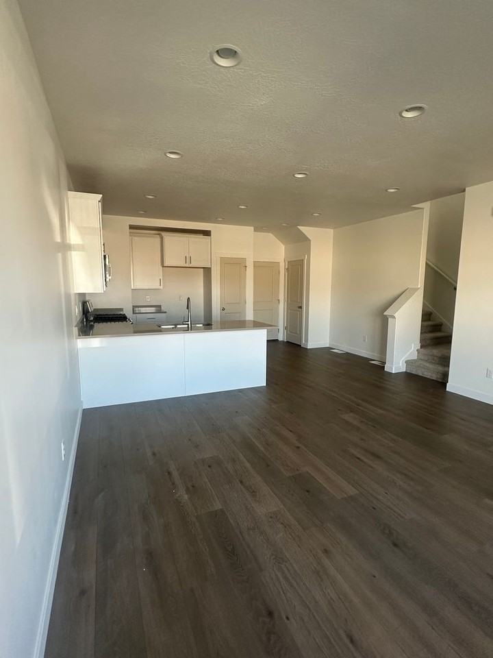 3553 West Hardman Way - Photo 3 of 48