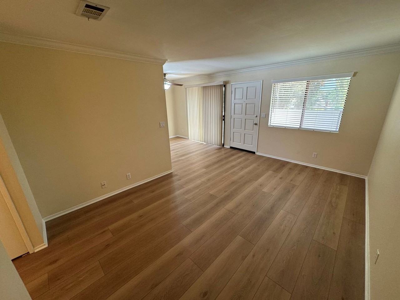 731 Yeats Lane - Photo 5 of 24