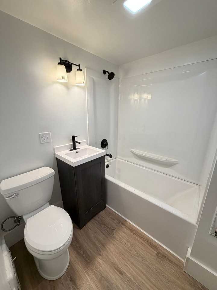 1301 Hammond Avenue - Photo 2 of 24