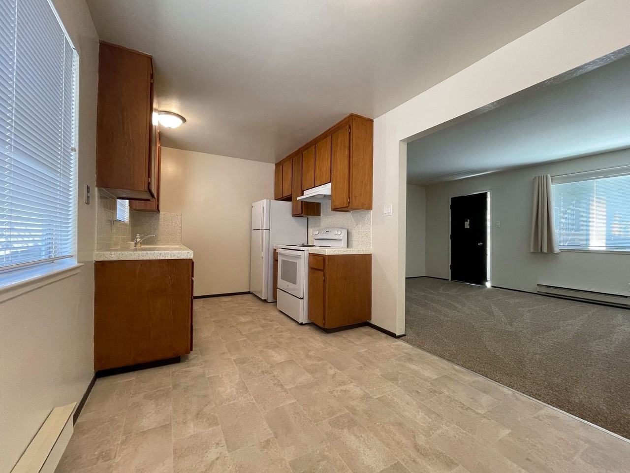 622 Commercial Ave #3 - Photo 4 of 13