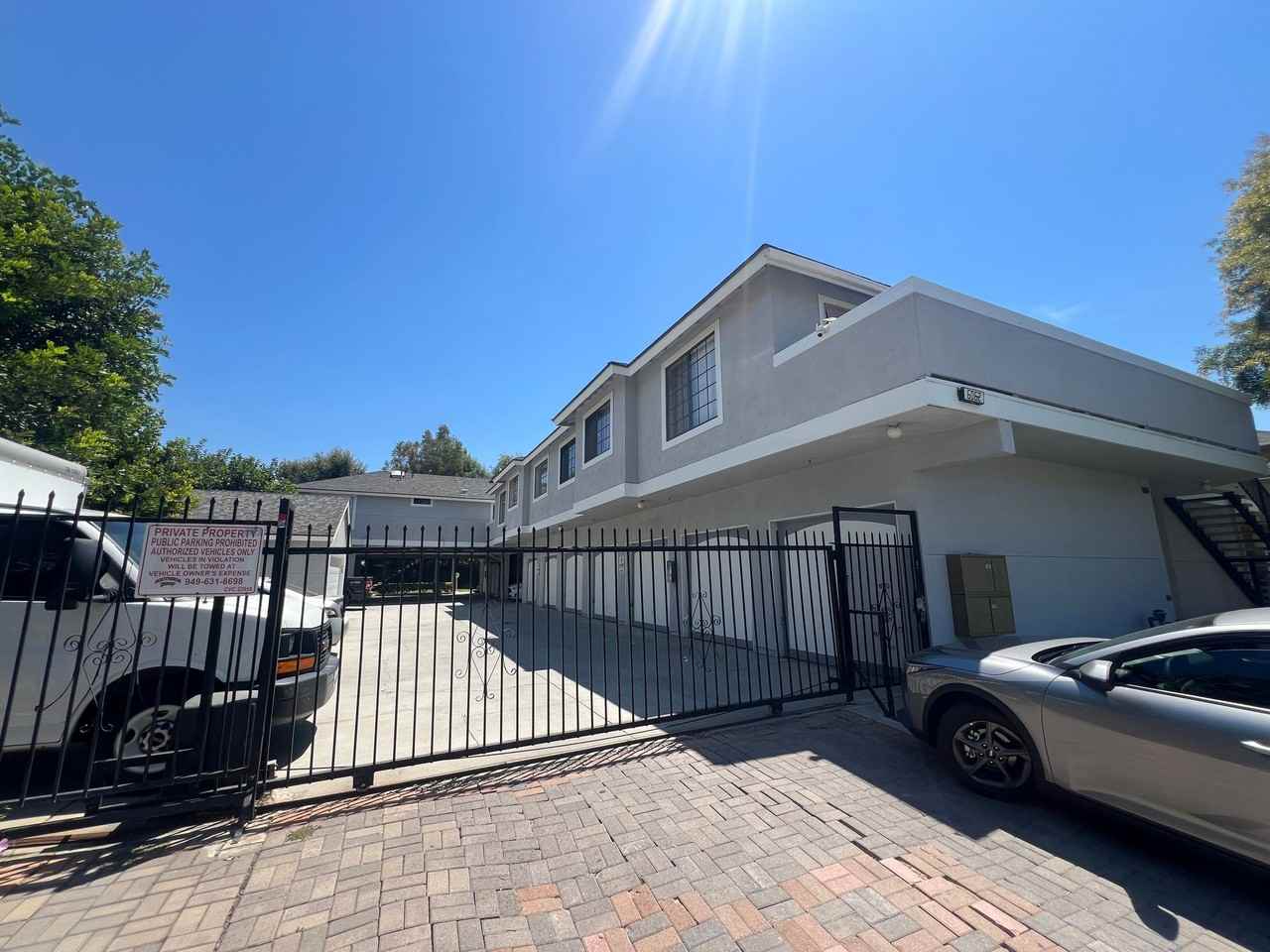 6062 Western - Photo 2 of 3