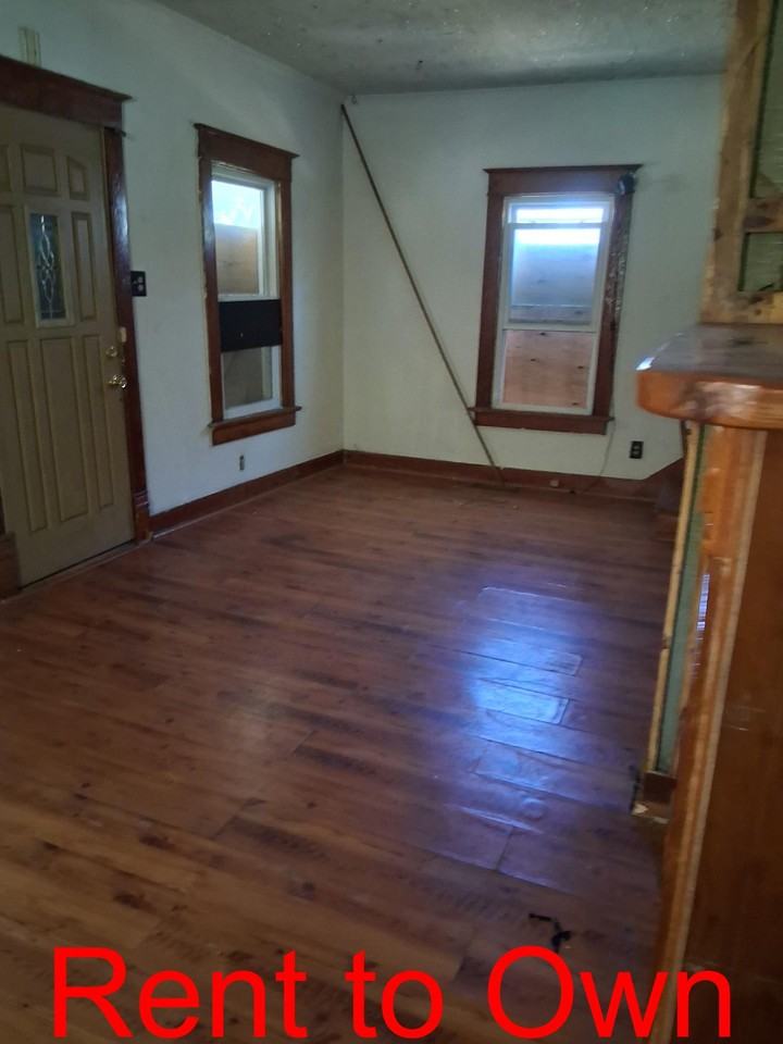 2818 W Meidroth St - Photo 2 of 20