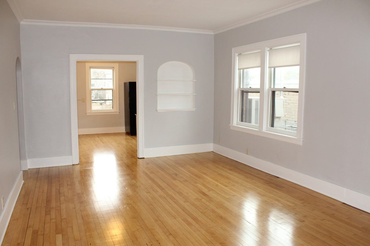 1696 1/2 Grand Ave - Photo 4 of 20