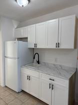 3818 W Portland St Apt 6 #6 - Photo 1 of 1