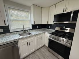 1461 N Hobart St #FULL - Photo 1 of 1