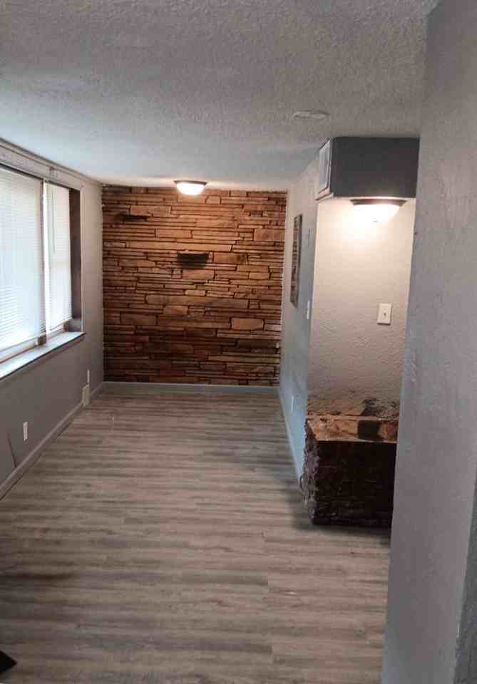 4108 Cuming St - Photo 3 of 4